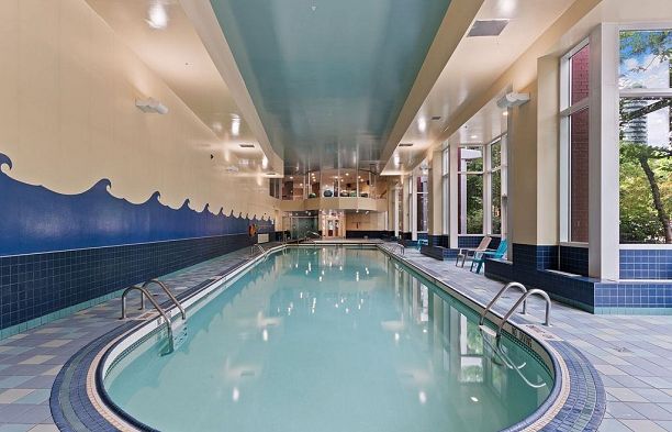 702 1099 Marinaside Crescent Yaletown