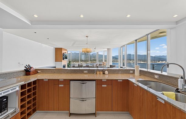 3101 1077 W Cordova Street Coal Harbour