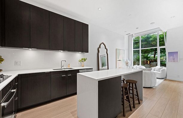 141 E 1st Avenue Mount Pleasant VE