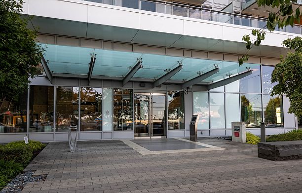 512 433 SW Marine Drive Marpole