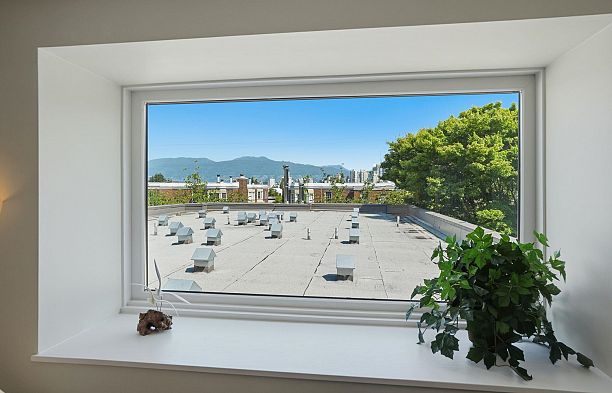 1344 W 7th Avenue Fairview VW