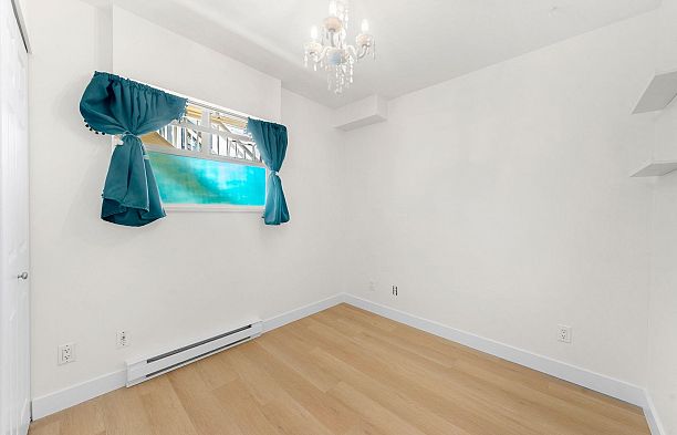404 1562 W 5th Avenue False Creek