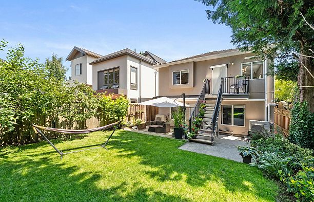 4273 Quebec Street Main