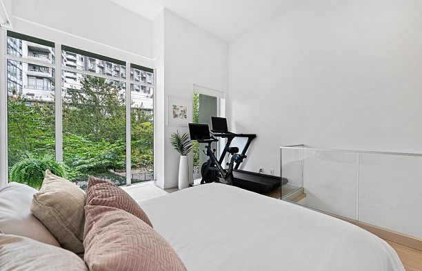 141 E 1st Avenue Mount Pleasant VE