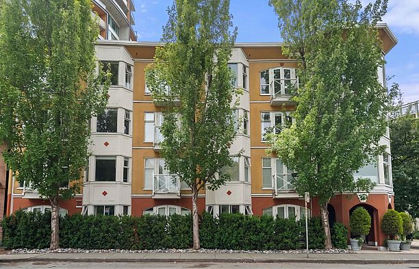 404 1562 W 5th Avenue False Creek