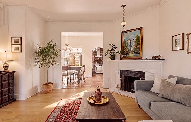 2636 Hemlock Street Fairview VW
