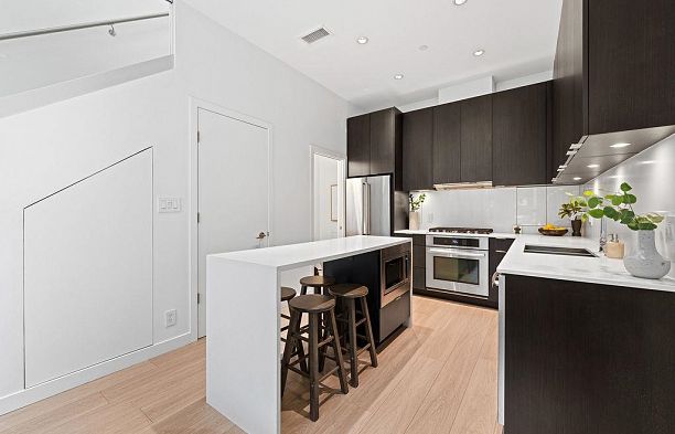 141 E 1st Avenue Mount Pleasant VE