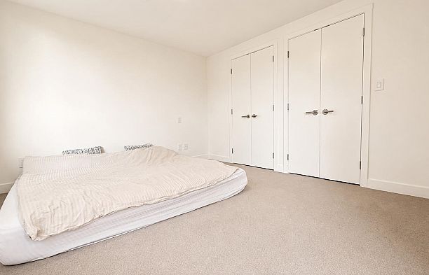 808 1561 W 57th Avenue South Granville