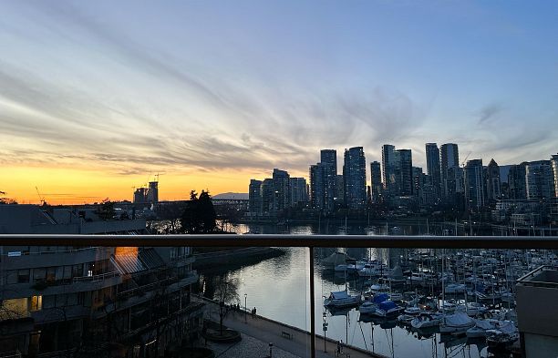533 666 Leg In Boot Square False Creek
