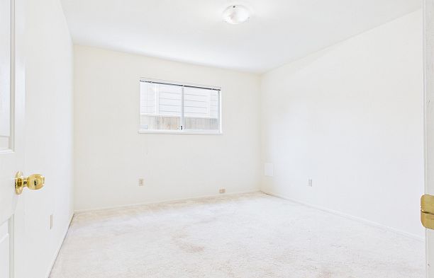 2718 Oliver Crescent Arbutus