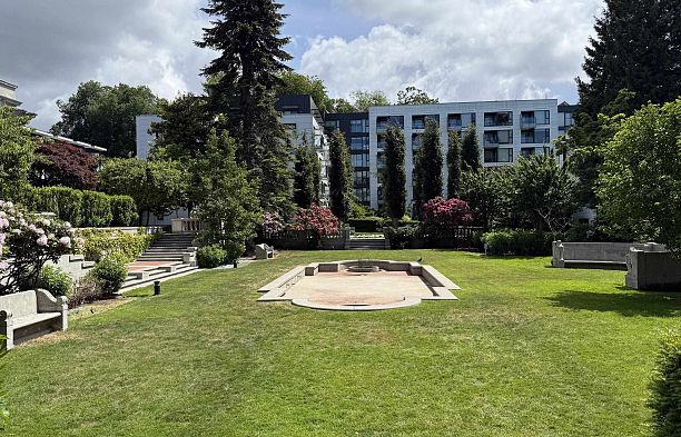 808 1561 W 57th Avenue South Granville