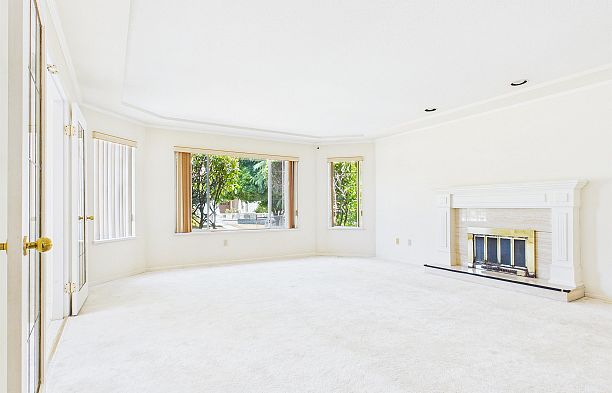 2718 Oliver Crescent Arbutus