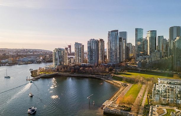 1707 1033 Marinaside Crescent Yaletown