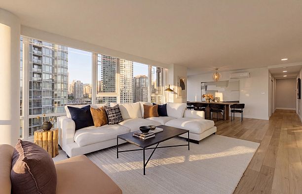 1707 1033 Marinaside Crescent Yaletown
