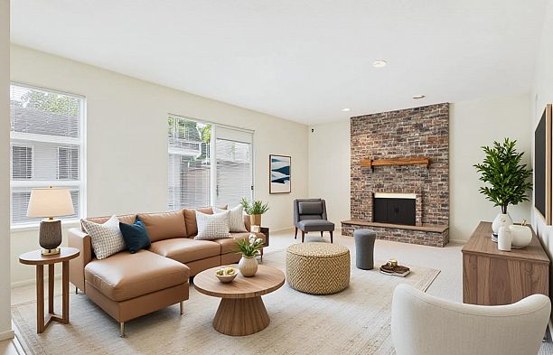 2718 Oliver Crescent Arbutus