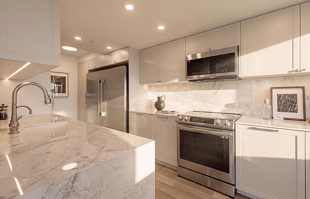 1707 1033 Marinaside Crescent Yaletown