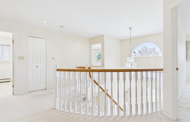 2718 Oliver Crescent Arbutus