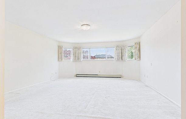 2718 Oliver Crescent Arbutus