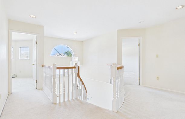2718 Oliver Crescent Arbutus