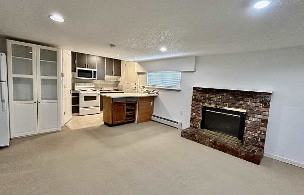 1544 W 68th Avenue S.W. Marine