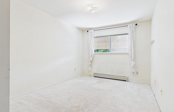 2718 Oliver Crescent Arbutus