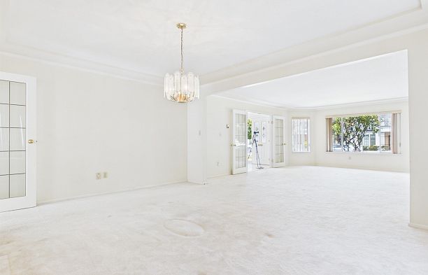 2718 Oliver Crescent Arbutus