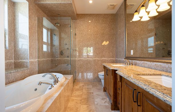2715 W 20th Avenue Arbutus