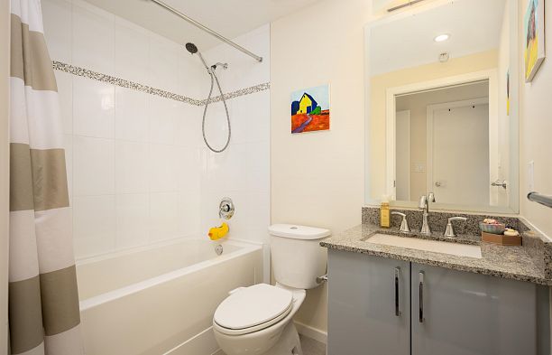 1201 89 W 2nd Avenue False Creek