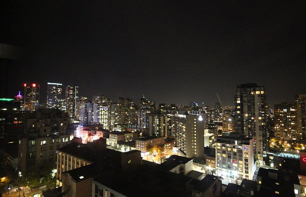 2004 1189 Howe Street Downtown VW