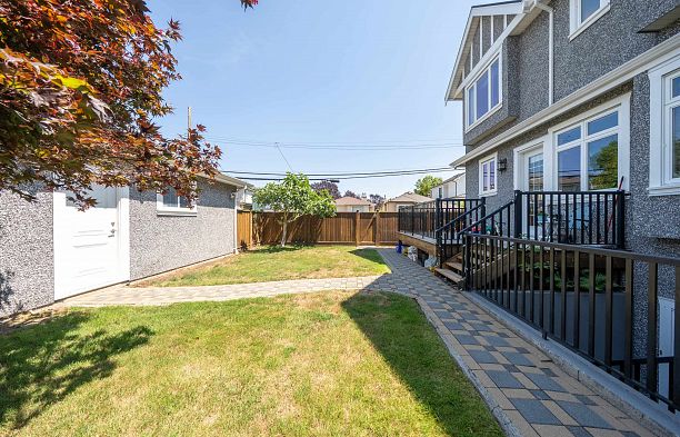2715 W 20th Avenue Arbutus