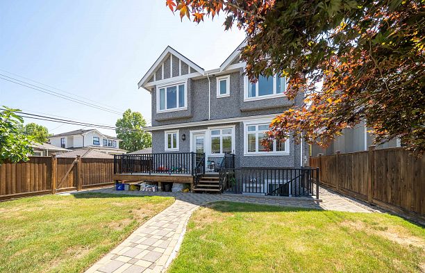 2715 W 20th Avenue Arbutus