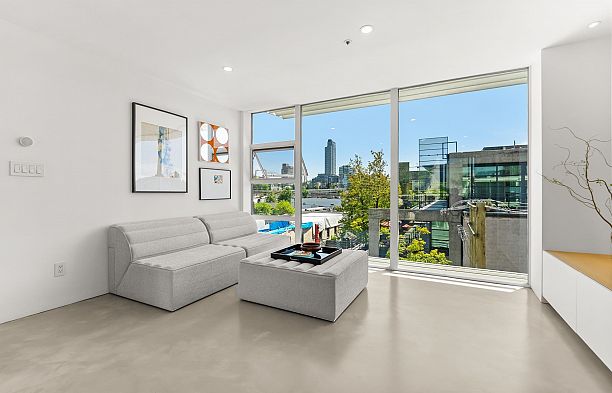 6 1650 W 1st Avenue False Creek