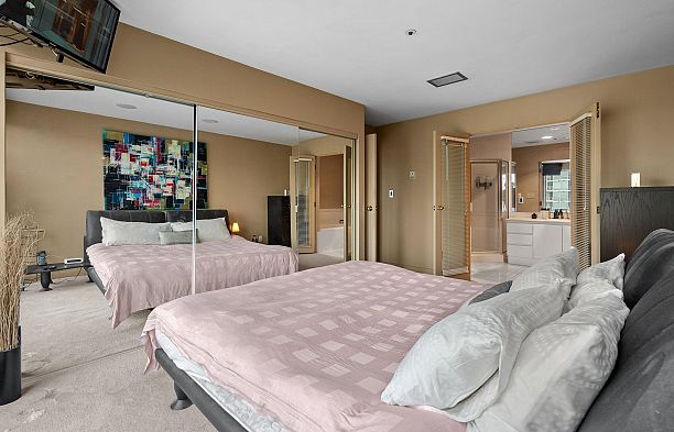 2302 1000 Beach Avenue Yaletown