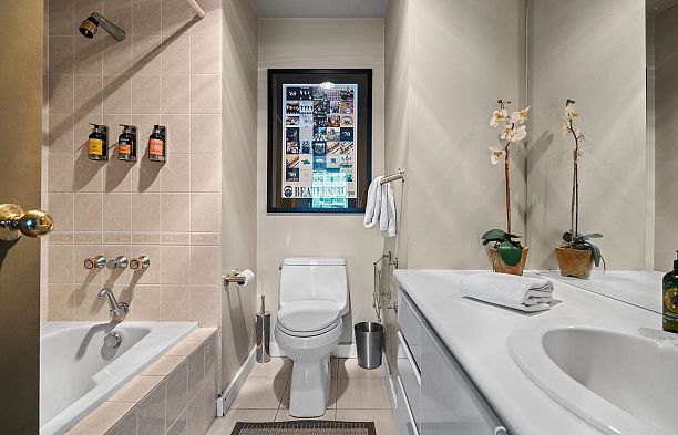 2302 1000 Beach Avenue Yaletown