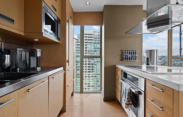 2302 1000 Beach Avenue Yaletown
