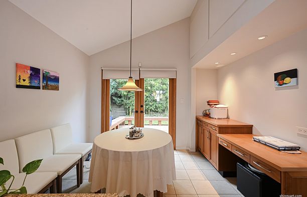 4729 Paton Street Quilchena
