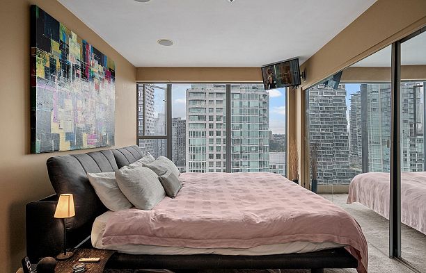 2302 1000 Beach Avenue Yaletown