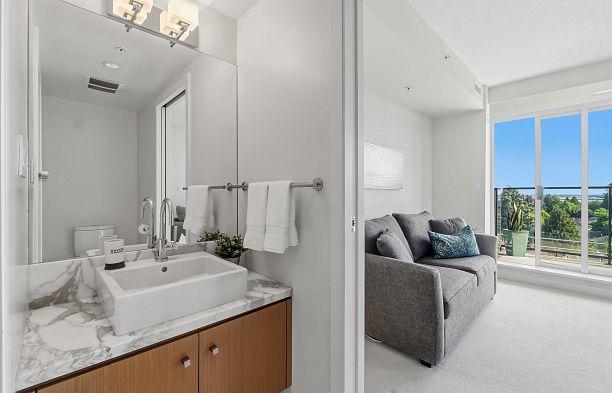 1003 5955 Balsam Street Kerrisdale