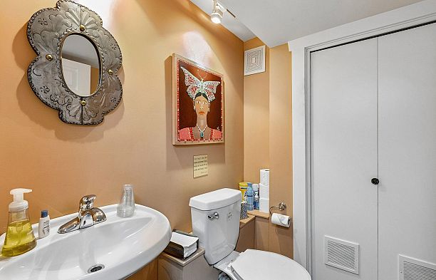 2997 W 38th Avenue Kerrisdale