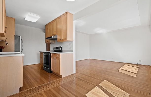 8 2296 W 39th Avenue Kerrisdale