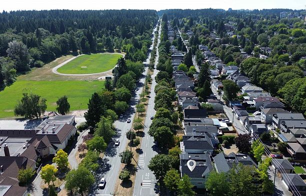 W102 3189 Camosun Street Point Grey