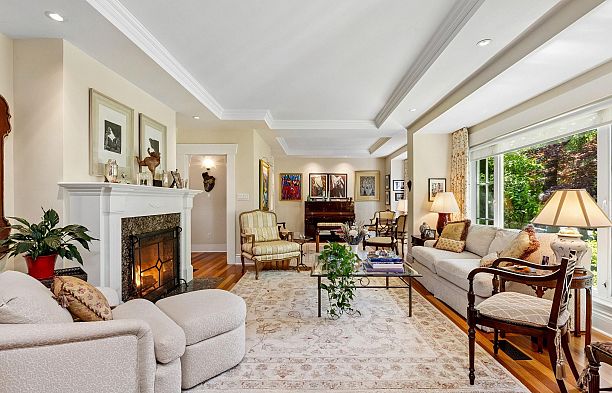 2997 W 38th Avenue Kerrisdale