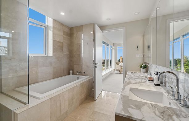 1003 5955 Balsam Street Kerrisdale