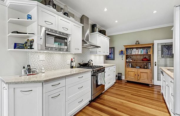 2997 W 38th Avenue Kerrisdale