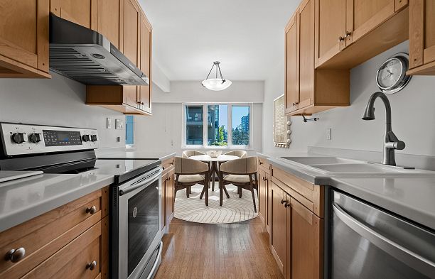 8 2296 W 39th Avenue Kerrisdale