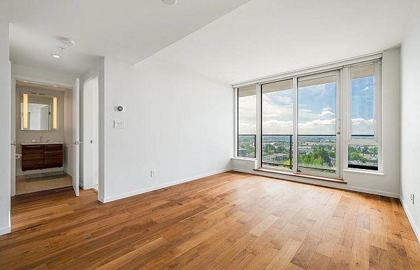 1705 8588 Cornish Street S.W. Marine