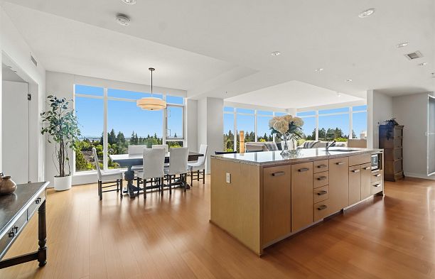 1003 5955 Balsam Street Kerrisdale