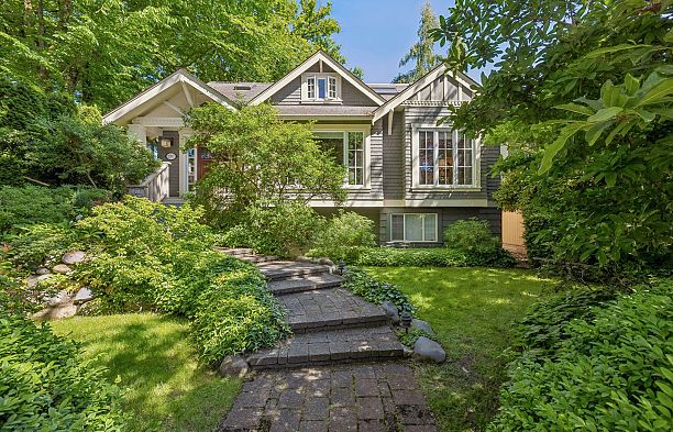 2997 W 38th Avenue Kerrisdale