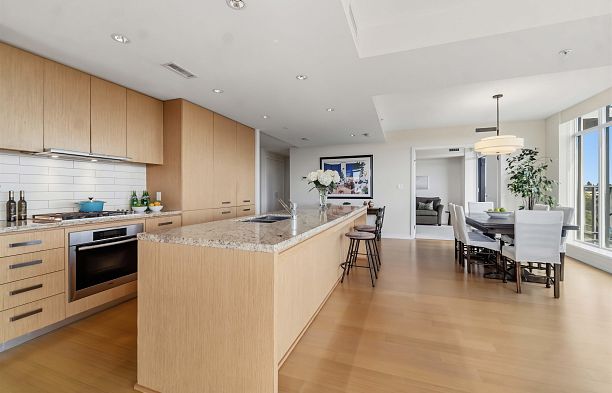 1003 5955 Balsam Street Kerrisdale
