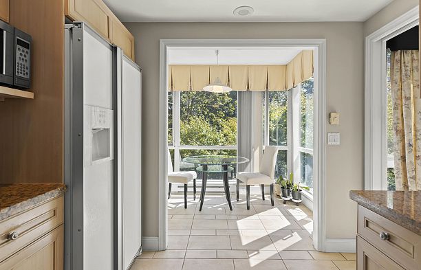 412 618 W 45th Avenue Oakridge VW